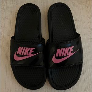 Nike slides